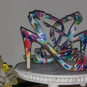 Fun Heels/ Very Comfortable